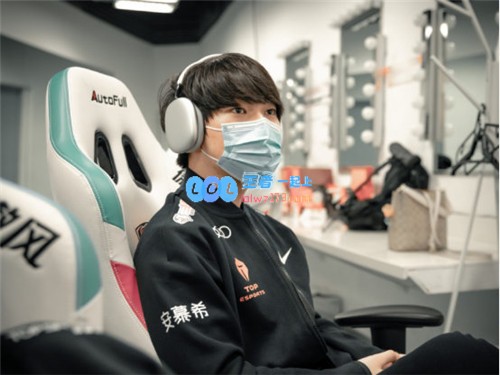 阿水直播揭秘盲视野抢蛤蟆的内幕原因竟是因为听到蛤蟆吐口水的声音