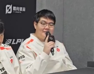 369回应Karsa赛前为其加油鼓励：今后继续努力吧，咖哥加油！