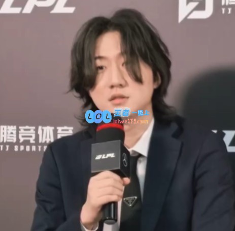 球队磨合尚未完成，教练强调融合打法风格的重要性与当前亟需解决问题