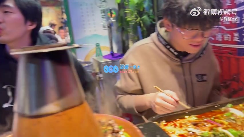 前iG经理锅盔与YSKM、Cryin共聚一堂：踏上各自全新人生旅程的感慨与祝福