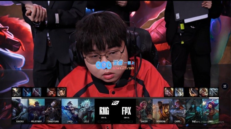 ?Jwei妮蔻龙团四人联手出击RNG六抱虫全线溃败FPX稳扎先机