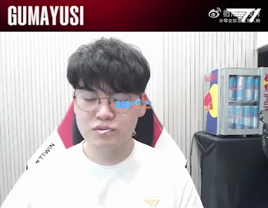 Gumayusi：在成为职业选手前，我曾幻想在比赛中一直咬着棒棒糖进行游戏
