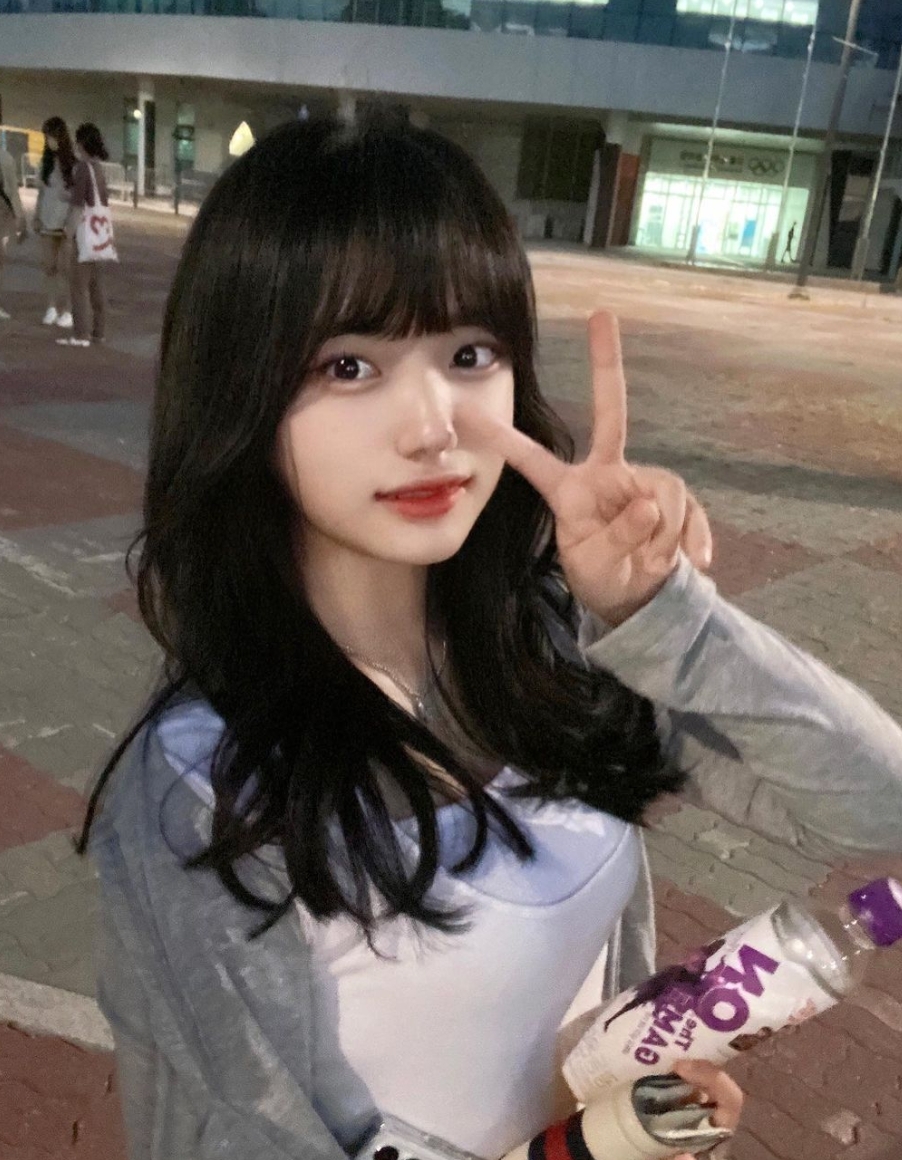 神似Keria？Gumayusi疑似与前女友复合此前分手后女方曾与其他选手交往