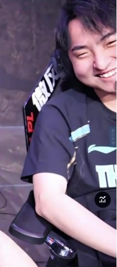 到底在调侃谁的游戏水平如此拙劣？HOYA：我感觉他真的玩得十分菜啊