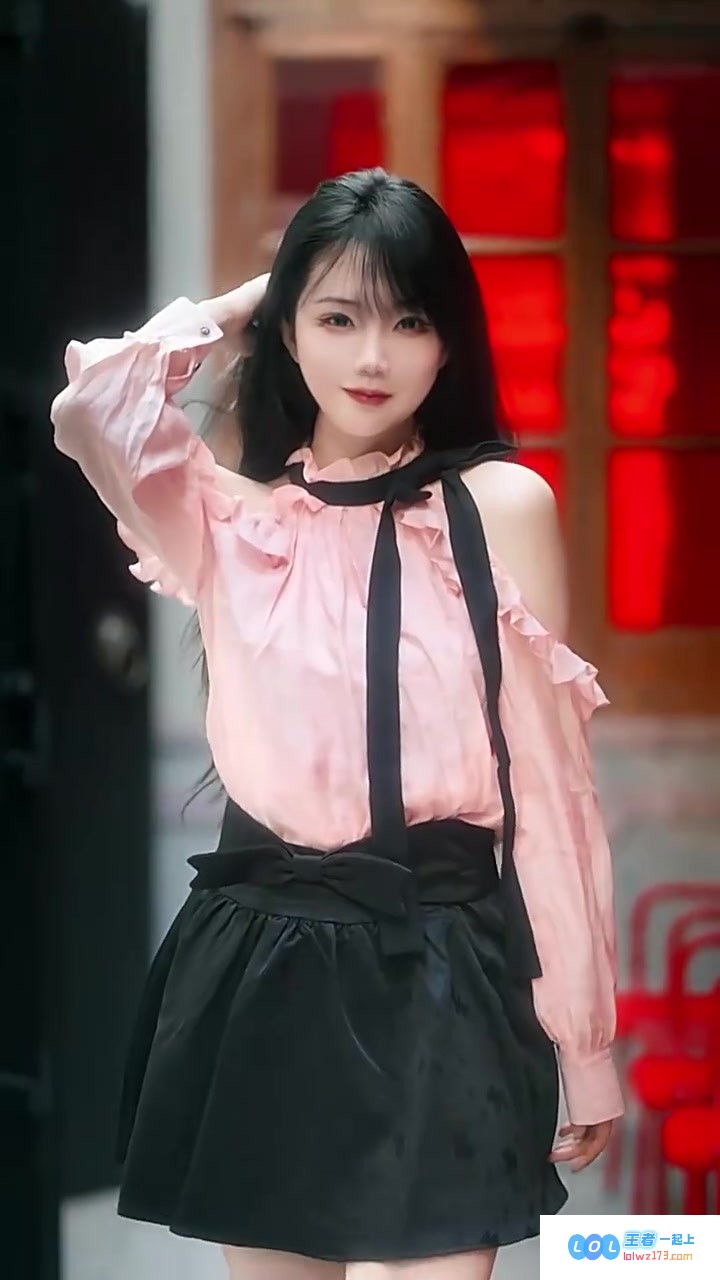 不是你是谁？LPL精彩主持人在十月献上特别分享视频：让我们一起期待春天的到来吧