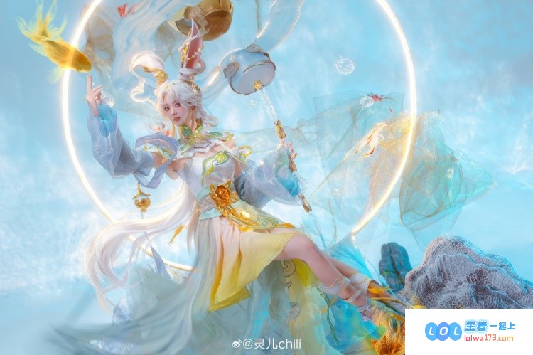 灵儿发表炫丽图片：云神阿离手握天音铃，沟通宇宙奥秘，掌控晴雷雨洒天地，护佑苍生安宁