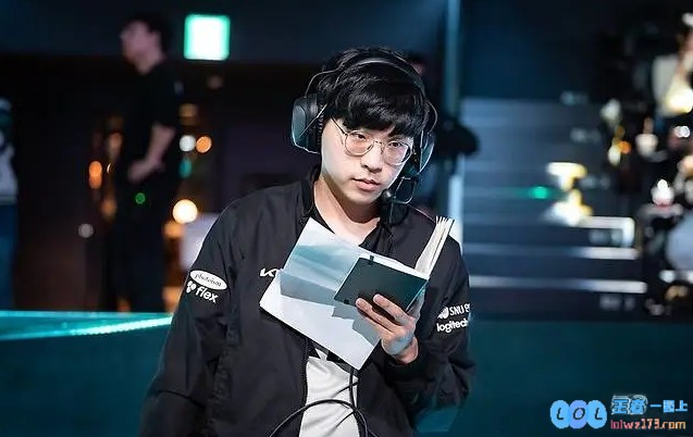 在激烈比赛中保持冷静的重要性：Bengi分析面对T1时必须全力争取胜利