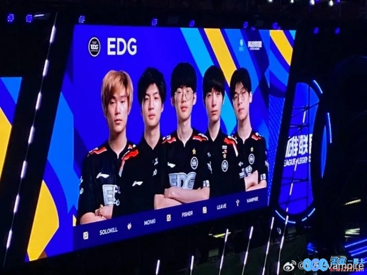 Vampire热情支持前EDG队友Fisher，为他加油打气：?????，一同迎接新的挑战！