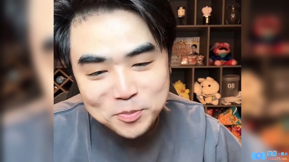朱开：看完这场比赛，连抑郁症患者都忍不住要笑，选手玩机器人必然离不开教练的指导