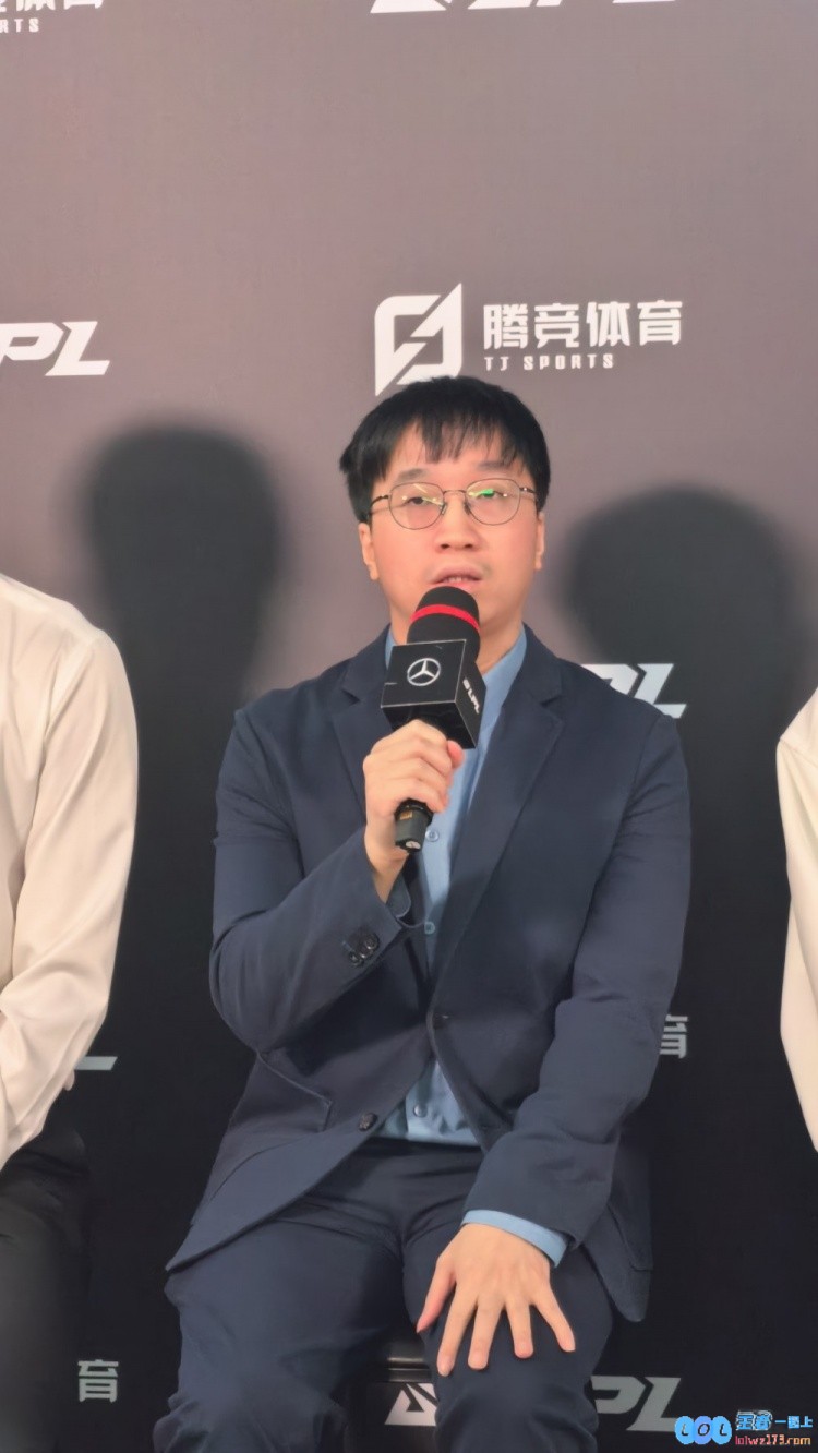 看穿了比赛的真相！Tabe教练点评昨日战局，指出滔搏依然在延续过往战术风格?