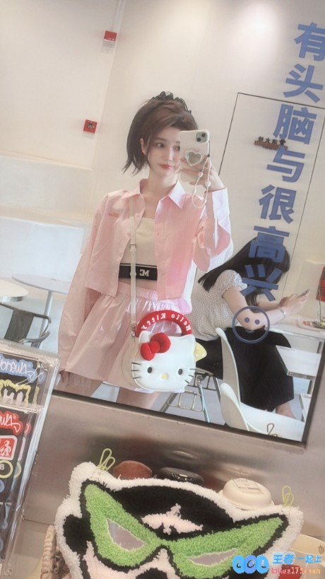 主持小悠温馨晒照：我生活中的美好草稿箱与甜蜜记忆??
