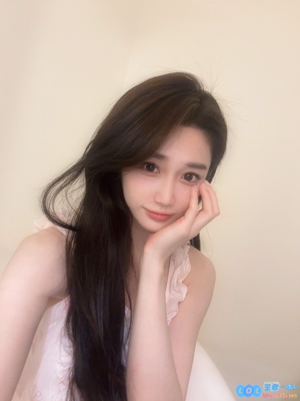 主持小悠温馨晒照：我生活中的美好草稿箱与甜蜜记忆??