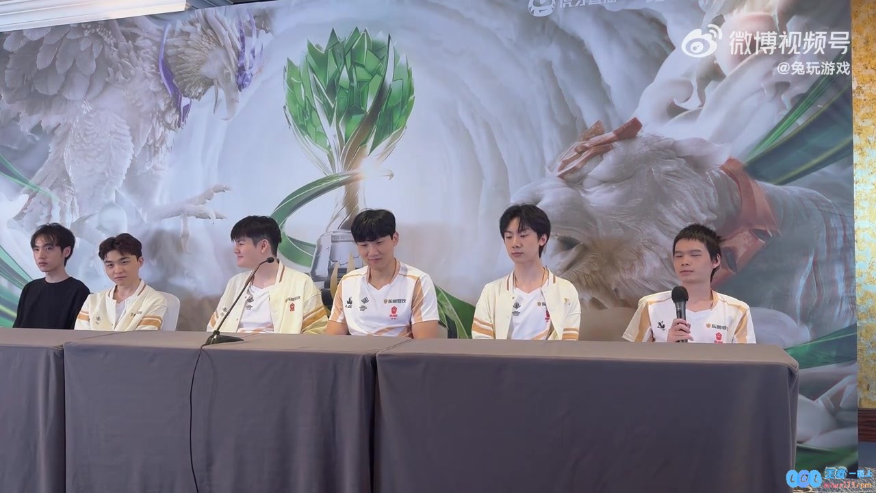 这番话丝毫没有狠劲儿！宝蓝信心满满：看着我们的一号和二号种子轻松击败你们就能够结束这一切