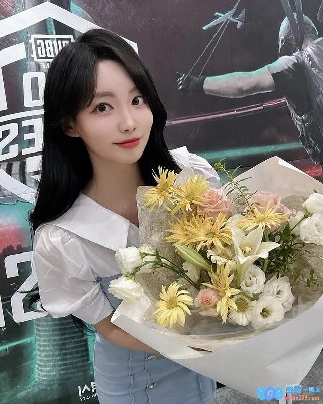 如果有天你成为了他人心目中的独特老婆?韩国足球明星宋旼奎的未婚妻竟然是才女郭敏善，前PUBG赛事女主持的美丽爱情故事