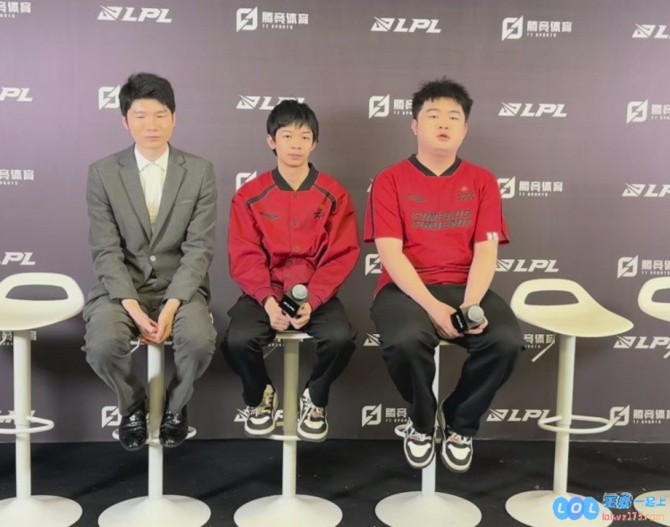 FPX赛后群访中教练表示：需要更完善的训练赛内容，以更严谨的态度像真正比赛一般去对待