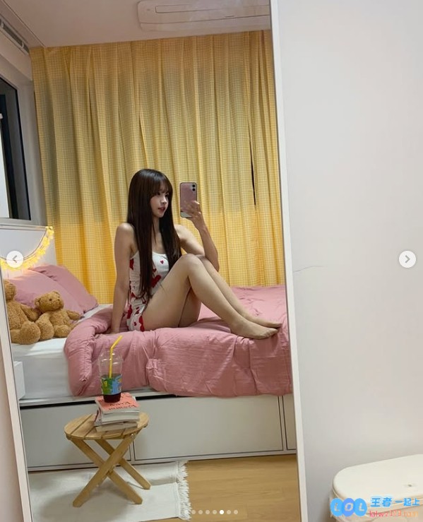 韩版热剧《完蛋美女》主演MJ甜美晒照：一起来瞧瞧她的时尚睡衣穿搭吧！