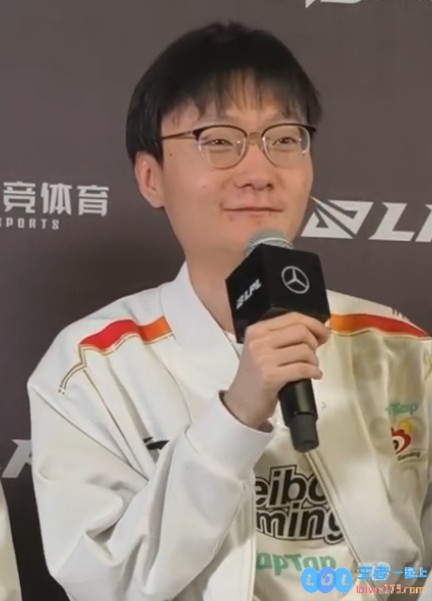 你要开朗一点生活才会更美好！天：涅槃是我努力走出的词语不允许自己轻易进入涅槃的境地