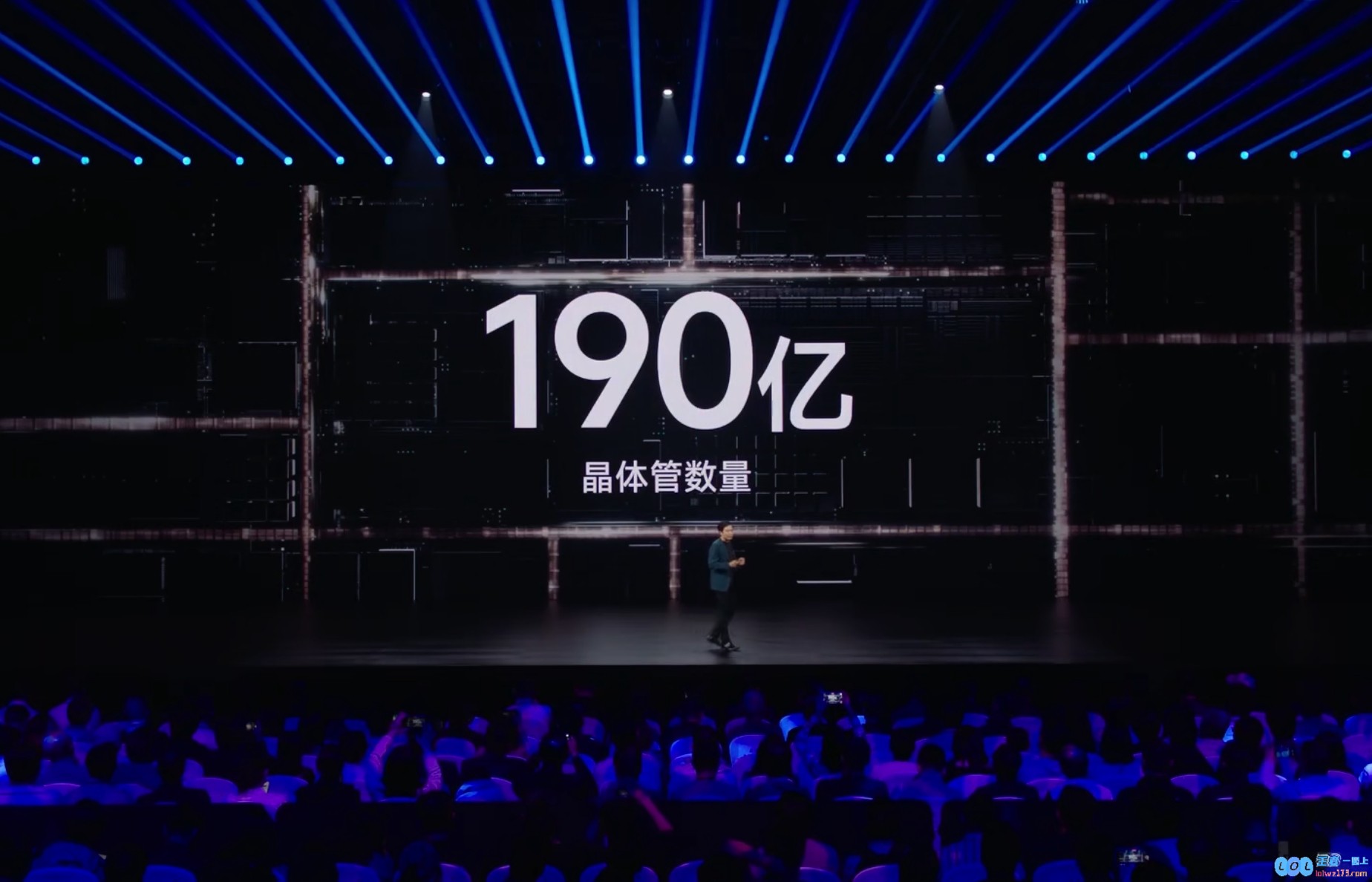 独特自研CPU，雷军重磅发布小米15sPro，强劲性能媲美苹果，售价仅5499并可享受国家补贴