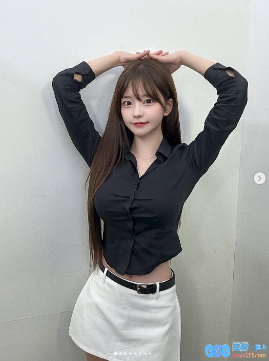 韩版《完蛋美女》主演MJ今日分享最新制服搭配OOTD精彩照，时尚感爆棚！
