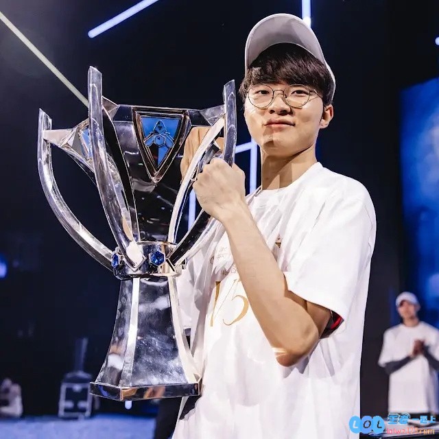 LOLEsports热议：近年来你最欣赏LCK战队在国际赛事中赢得的哪一场辉煌胜利？?