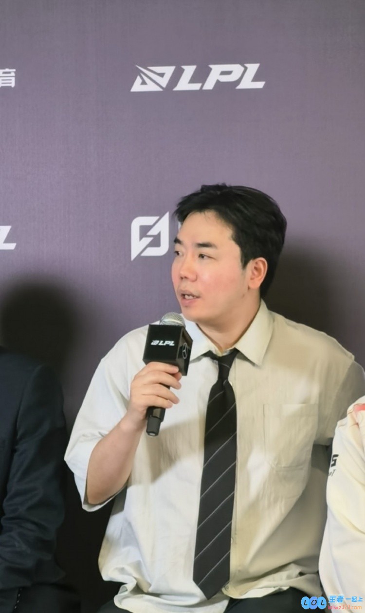 揽锅！红米教练深刻反思：今天的失利是我自身表现不足所致，未来将加强准备以迎接挑战