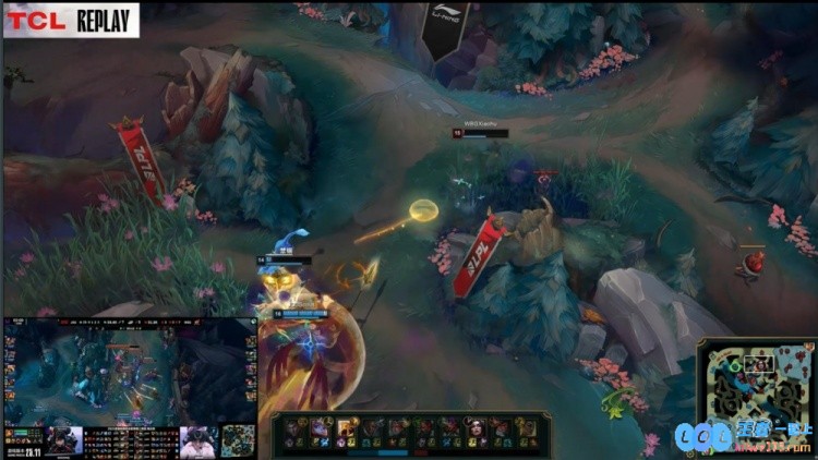 🎮看锤！Xun波比毫不畏惧展现霸气风采，JDG双C火力全开瞬间造成爆炸伤害轻松夺得赛点