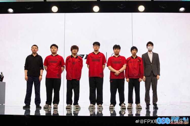 FPX发文告别第二赛段：精感石没羽岂畏惮险艰我们下个赛段见！
