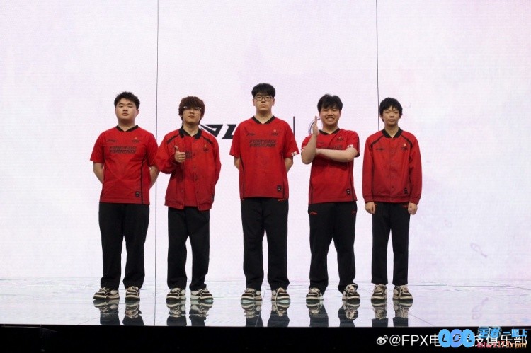 FPX发文告别第二赛段：精感石没羽岂畏惮险艰我们下个赛段见！