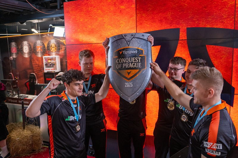 fnatic击败ENCE，赢得自2022年以来首座线下赛冠军奖杯