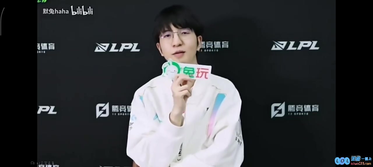 Elk：lpl需要bin哥这种乐子的，希望队友们一起享受每一刻，守护青春的热血与梦想