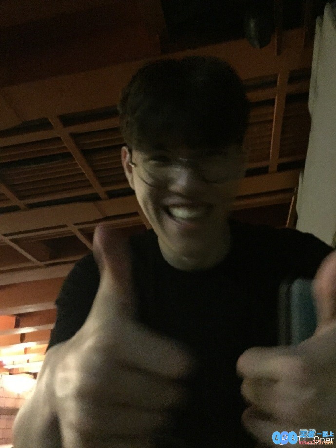 👍️👍️Oner晒照：看到最后一张点赞炫竣的人会收获好运喔，分享好运的秘密!