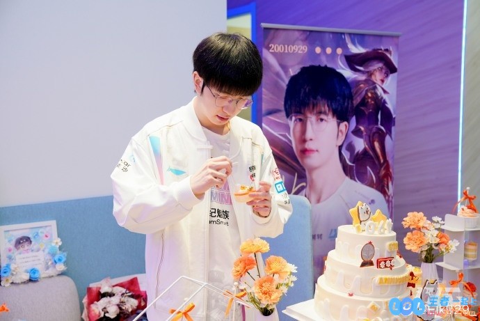 BLG.Elk：LPL打了6年谢谢大家支持，将打出好成绩回馈大家，铭记每一个拼搏瞬间