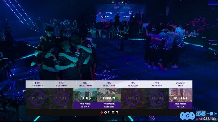 🎮真的强！FNC及时调整思路枪法双在线拿下RRQ！FNC2_1RRQ，电竞世界的精彩瞬间