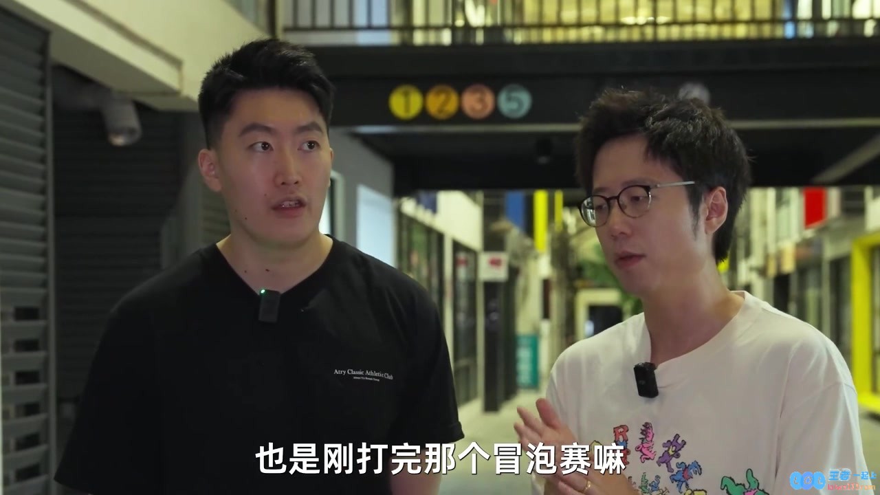 管泽元预测T1vsHLE：我觉得韩华3_1吧！这次MSI保亚争冠吧！