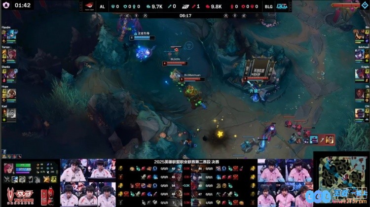 🎮万万不可放回LCK！Kael教科书开团knight美美隐身AL赢首局——电竞盛宴中的奇迹时刻