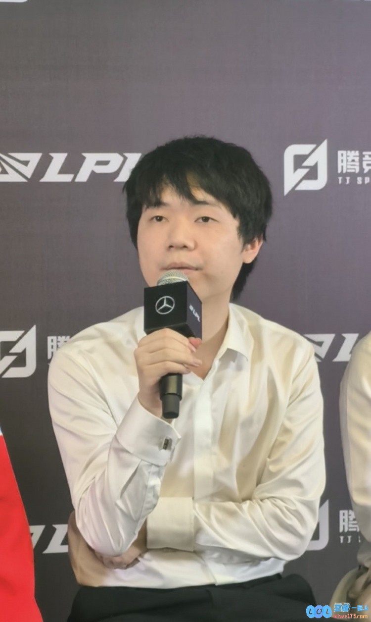 未来可期！WE教练：我们是有冲劲阳光的队伍我们的路还有很长