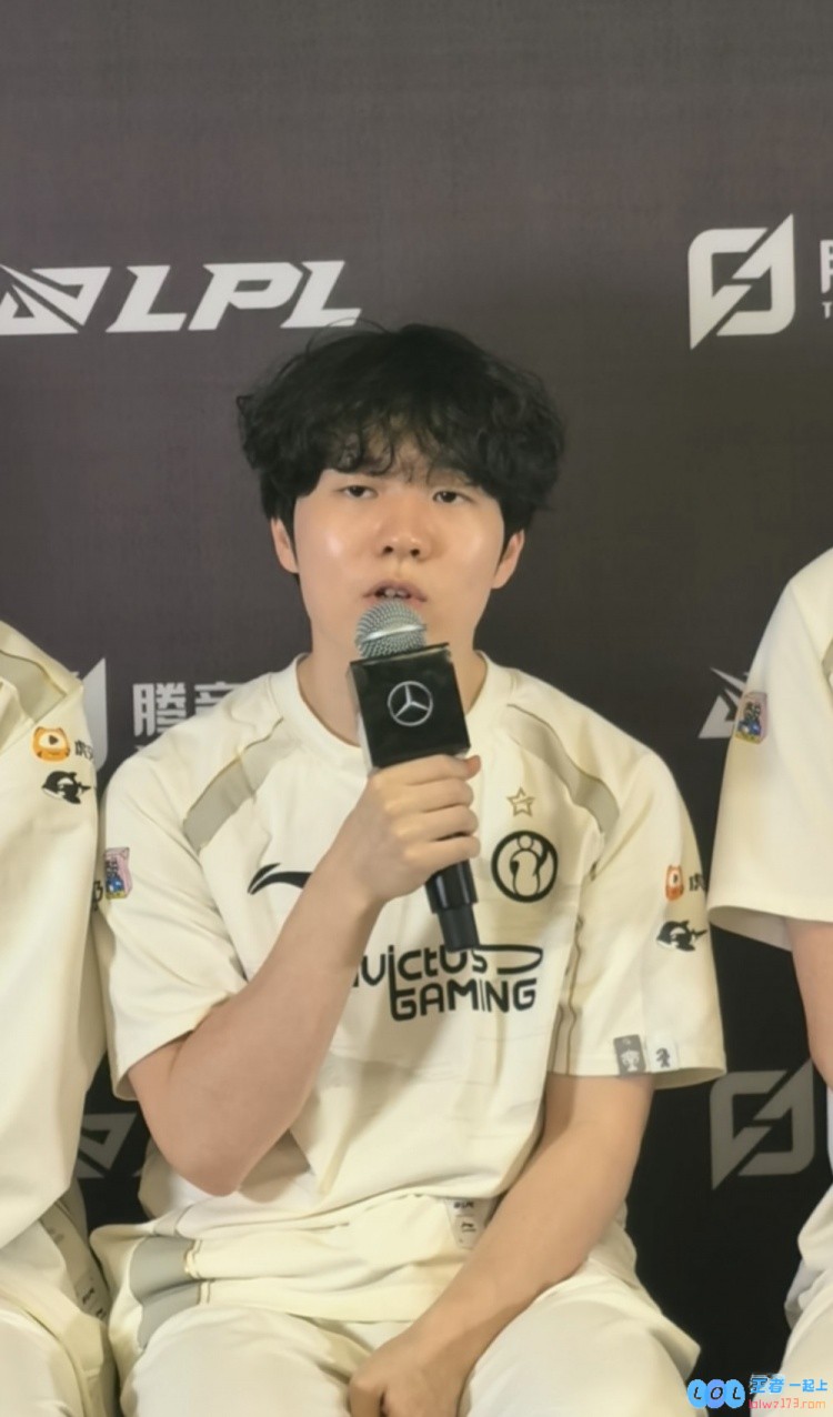 来自老队友的评价！Rookie：Kid是比较会做人的人解说我们他开心，一起看看他为何如此特别