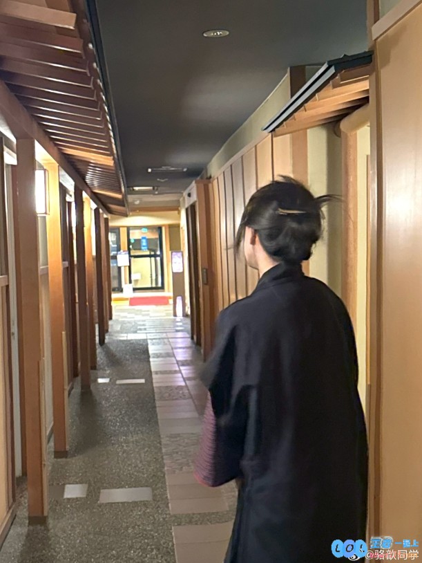 日本人妻的感觉？骆歆晒照：温泉time！巴啦啦能量重置，享受生活的美好时刻