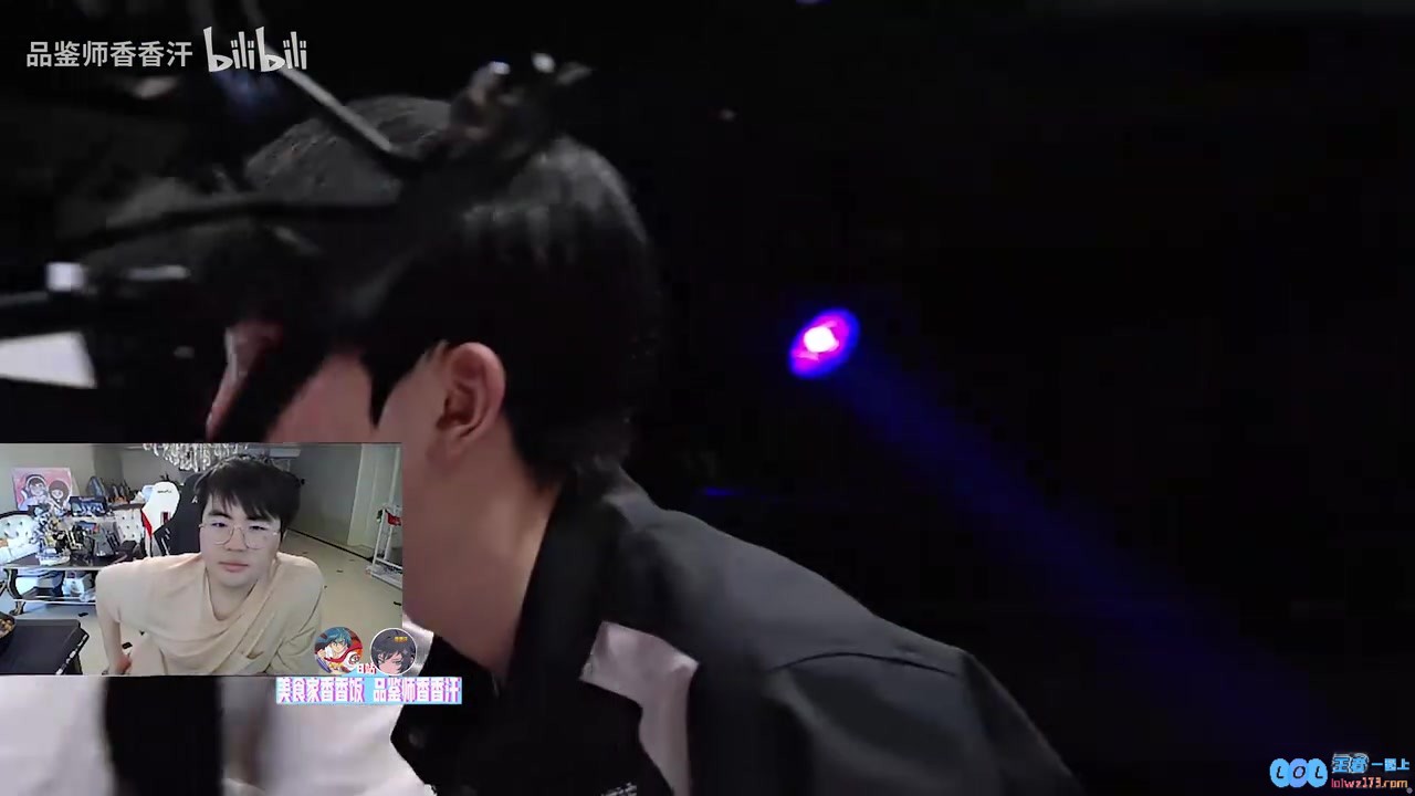 姿态：BigWei不笑才出问题了，他不是笑给你们看他是笑给队员的，这句话背后暗藏的精彩故事