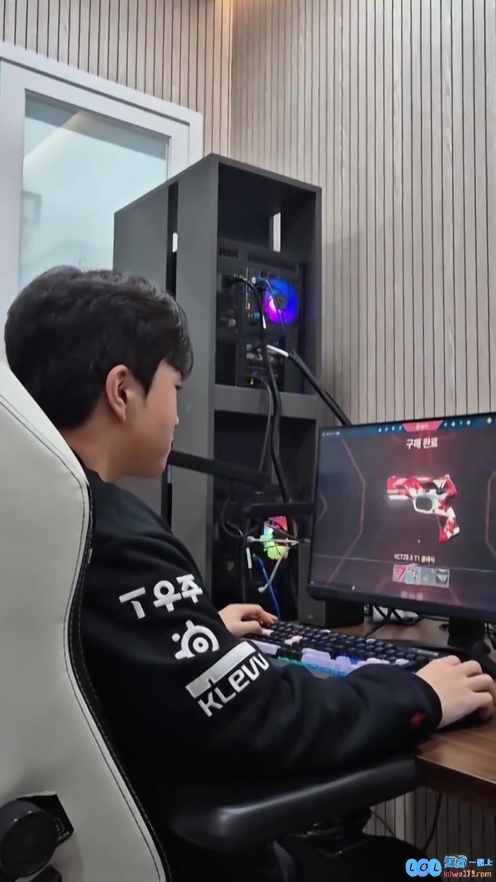 T1分享Keria购买VCT25T1标配：大家也来购买吧~体验极致游戏乐趣，畅享胜利时刻！