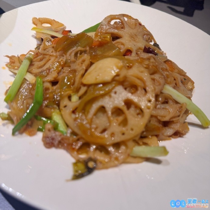 Meiko请客吃饭！Ming晒聚餐照：感谢田老板，请客吃饭，一起欢聚庆祝友谊长存