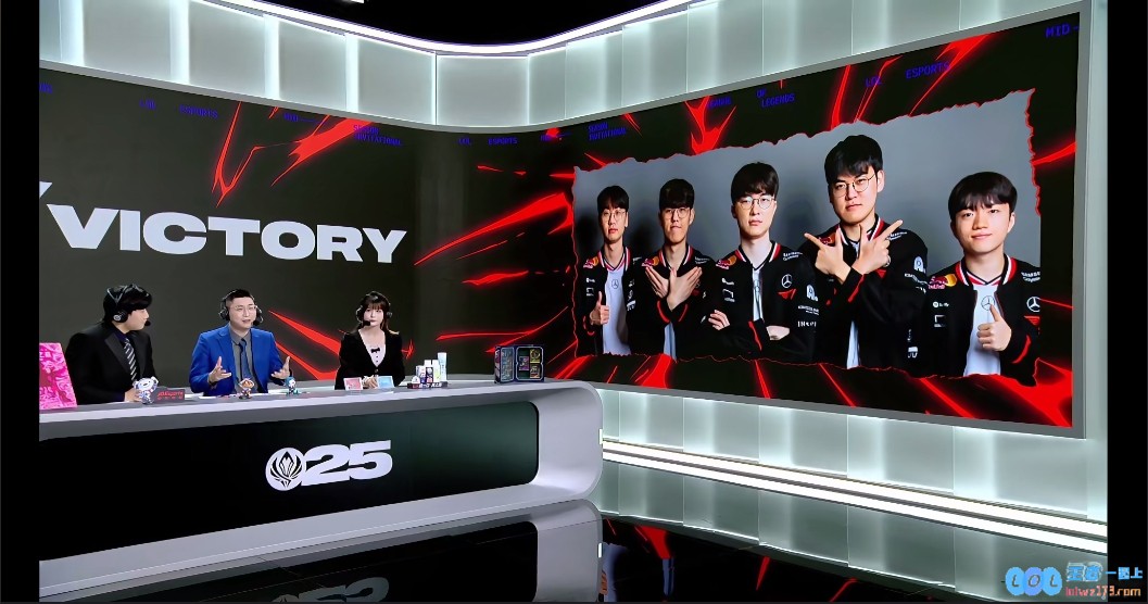 T13_2CFO是淘汰赛唯一一场打满的BO5！此前三场均为3_1！