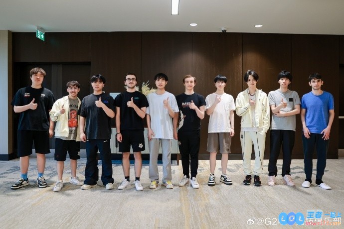 G2晒与BLG交换队服照：好兄弟，一秒不见如隔三秋，展现电竞圈温暖与团结