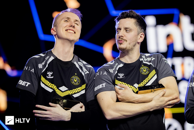 apEX访谈（4/4）：曾纠结要不要签下ropz，mezii进步很大