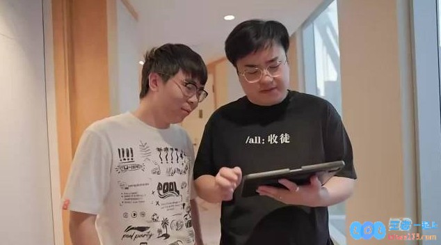 BLG怒斥队伍不换教练：二队教练比🐷伟ldl成绩好吧能不能把他们俩对调一下