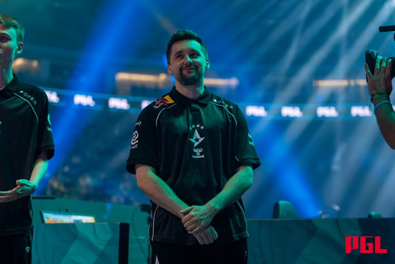 Astralis在HooXi带领下正走出危机，但前景仍不明朗