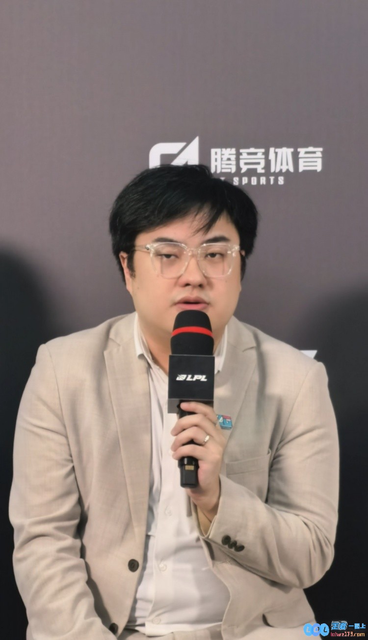 终于来作用了！大伟：赛前做了很多BP推演今天遇到什么都不意外，战术如潮流般涌动