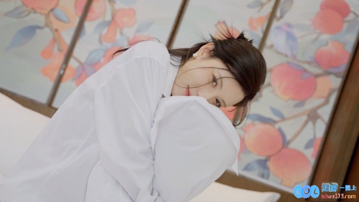 入职丝袜设计部！Steam美女新游《我的同事不对劲》上线：御姐萌妹都有，让玩家沉浸于奇妙职场！