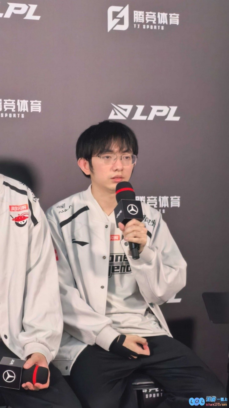 你们到底怎么了？圣枪哥：要调整的地方特别多只能回去慢慢看