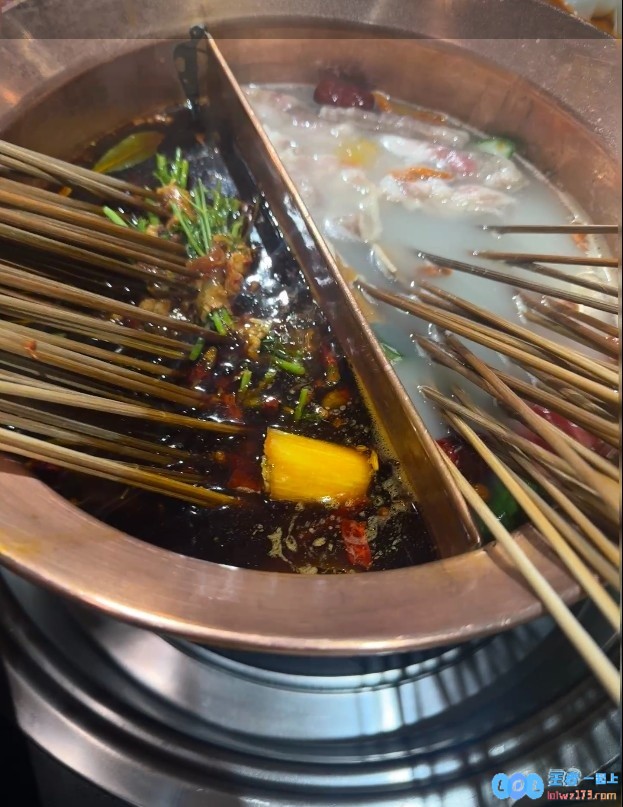 横扫WE后IG辅助meiko晒照：早点下班，吃多点，赛后小憩更增活力